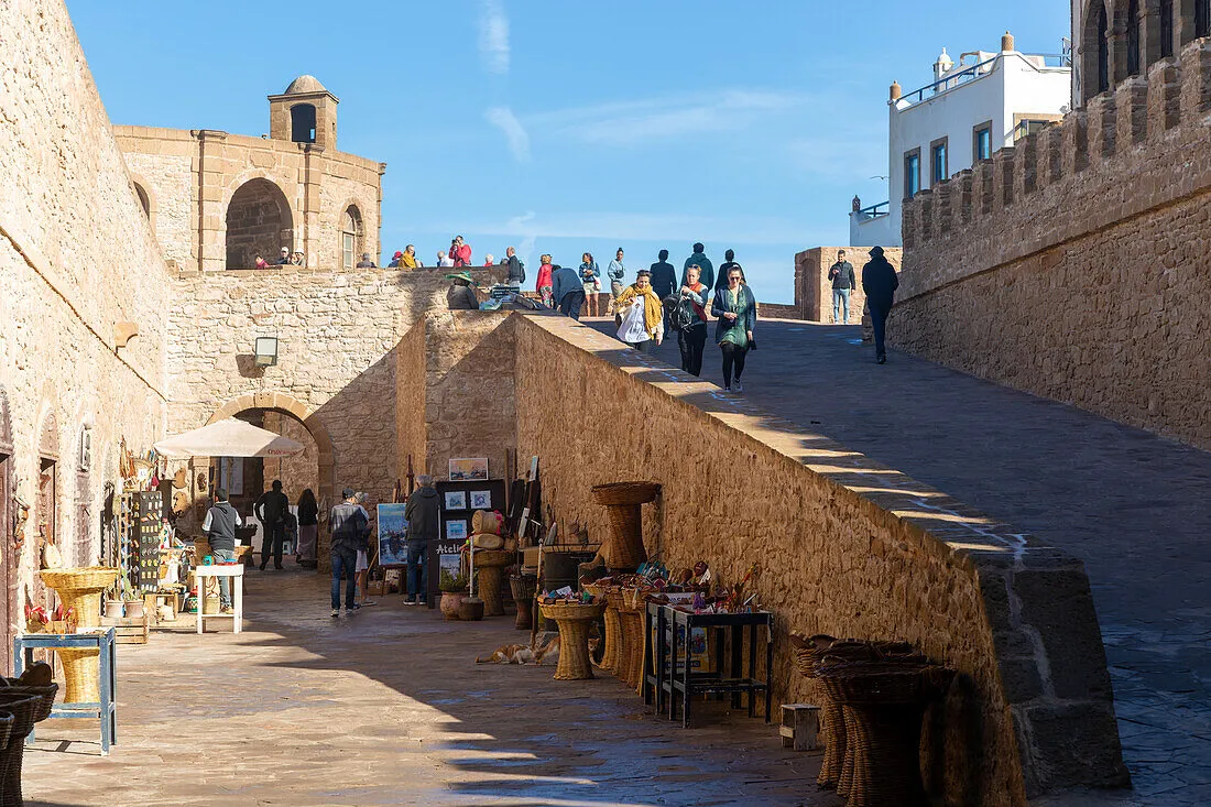 71456715-Tourists-and-gift-shops-Rampart-Mogador-Essaouira-Morocco-north-Africa